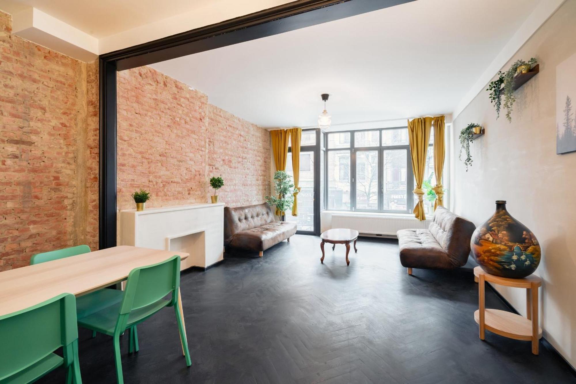 Charming And Spacious Apartments In The Heart Of Amberes Exterior foto