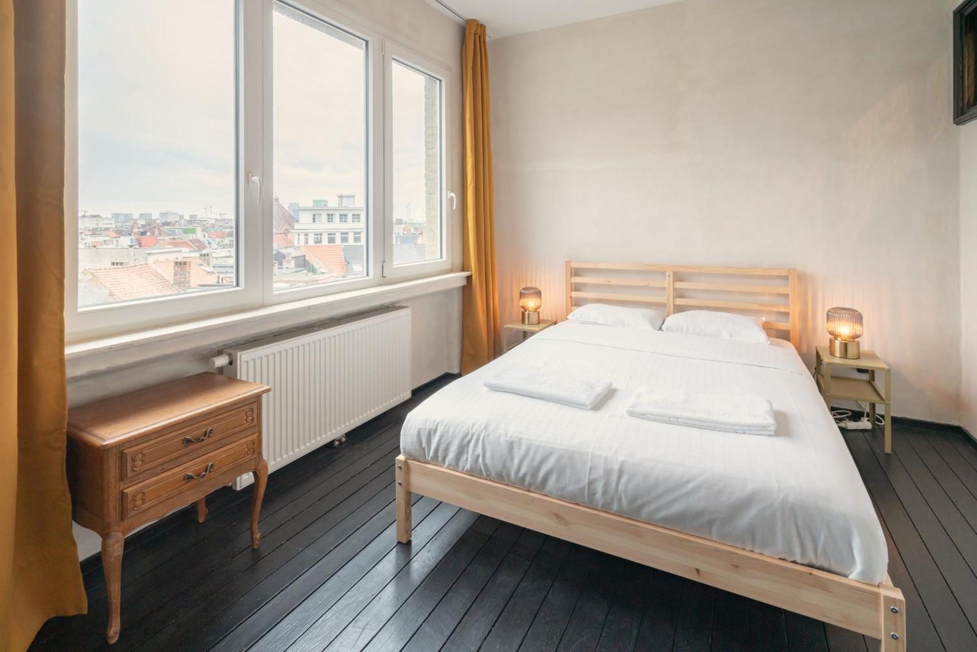 Charming And Spacious Apartments In The Heart Of Amberes Exterior foto